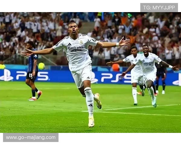 姆巴佩个人能力与皇马体系融合，攻防贡献的双刃剑效应